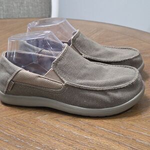 Crocs Santa Cruz II Loafers Youth Size J5 Unisex Khaki Slip on Shoes 204025 nwot